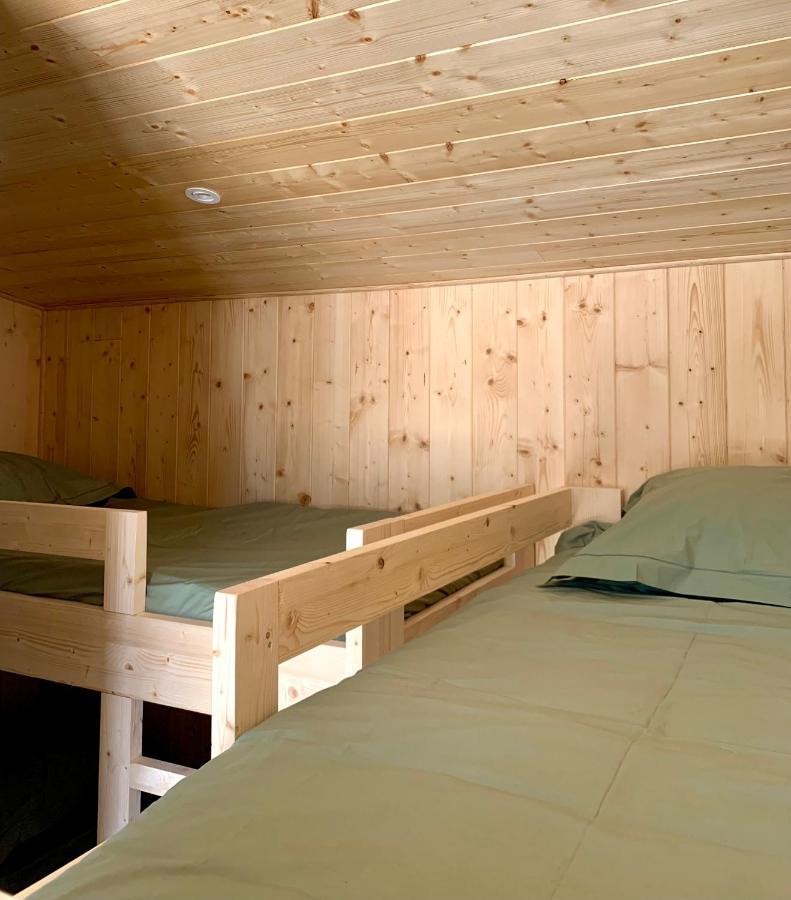 La Petite Auberge Insolite Сент-Африк Екстериор снимка